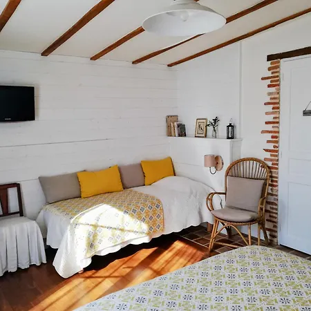 Bed & Breakfast Les De La Loge 3*